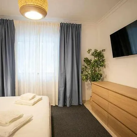 Modern 3Br Apt W/ Lg Terrace, Bbq, Ac & Parking Tavira Exterior photo