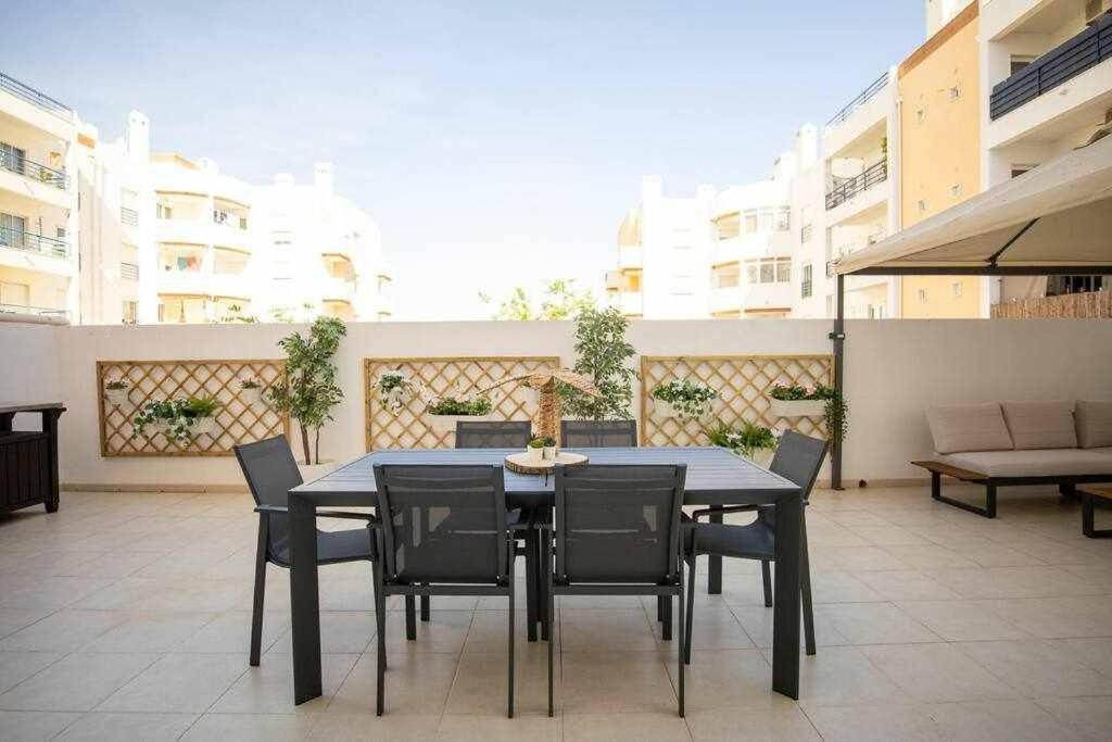 Apartment Modern 3br W/ Lg Terrace, Bbq, Ac & Parking